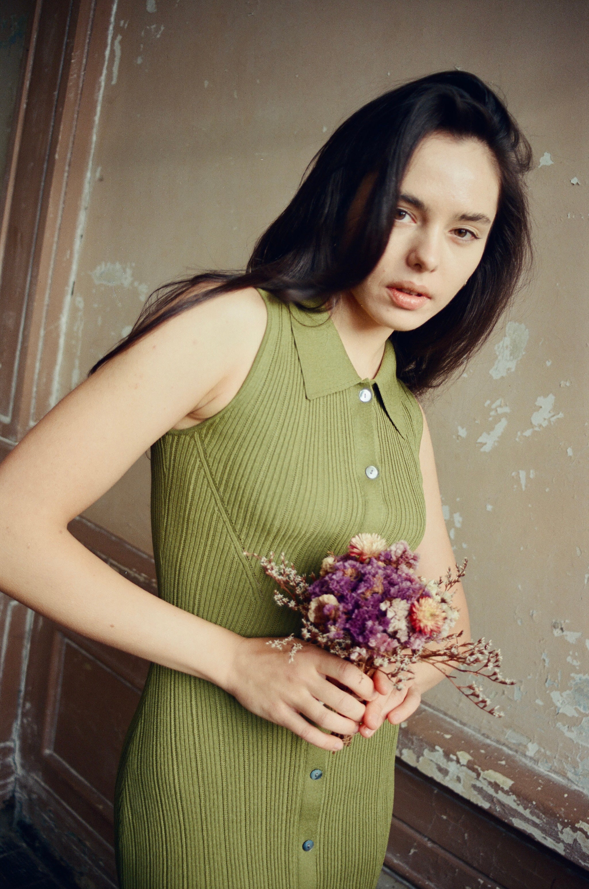 hello ronron | Joan Dress Olive | Button down collar pointelle knit maxi dress | DR027-OLV