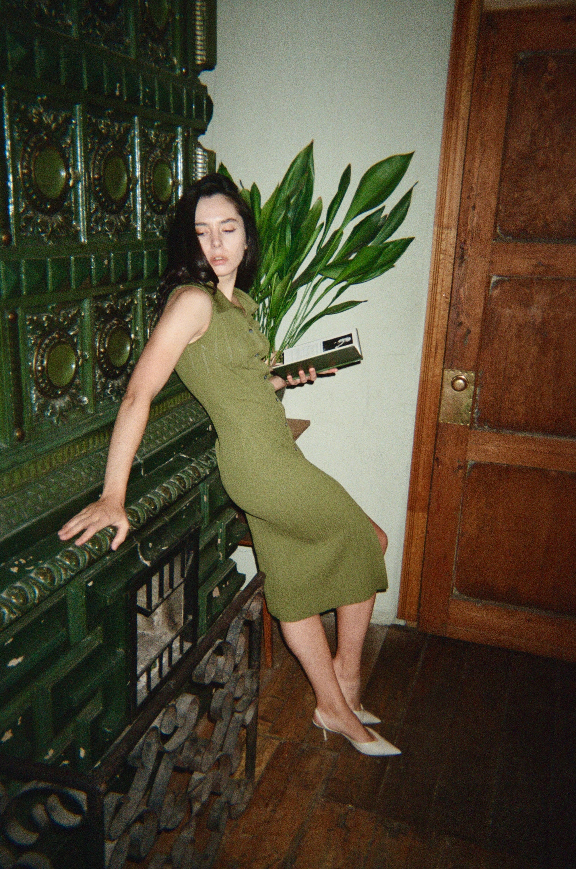 hello ronron | Joan Dress Olive | Button down collar pointelle knit maxi dress | DR027-OLV