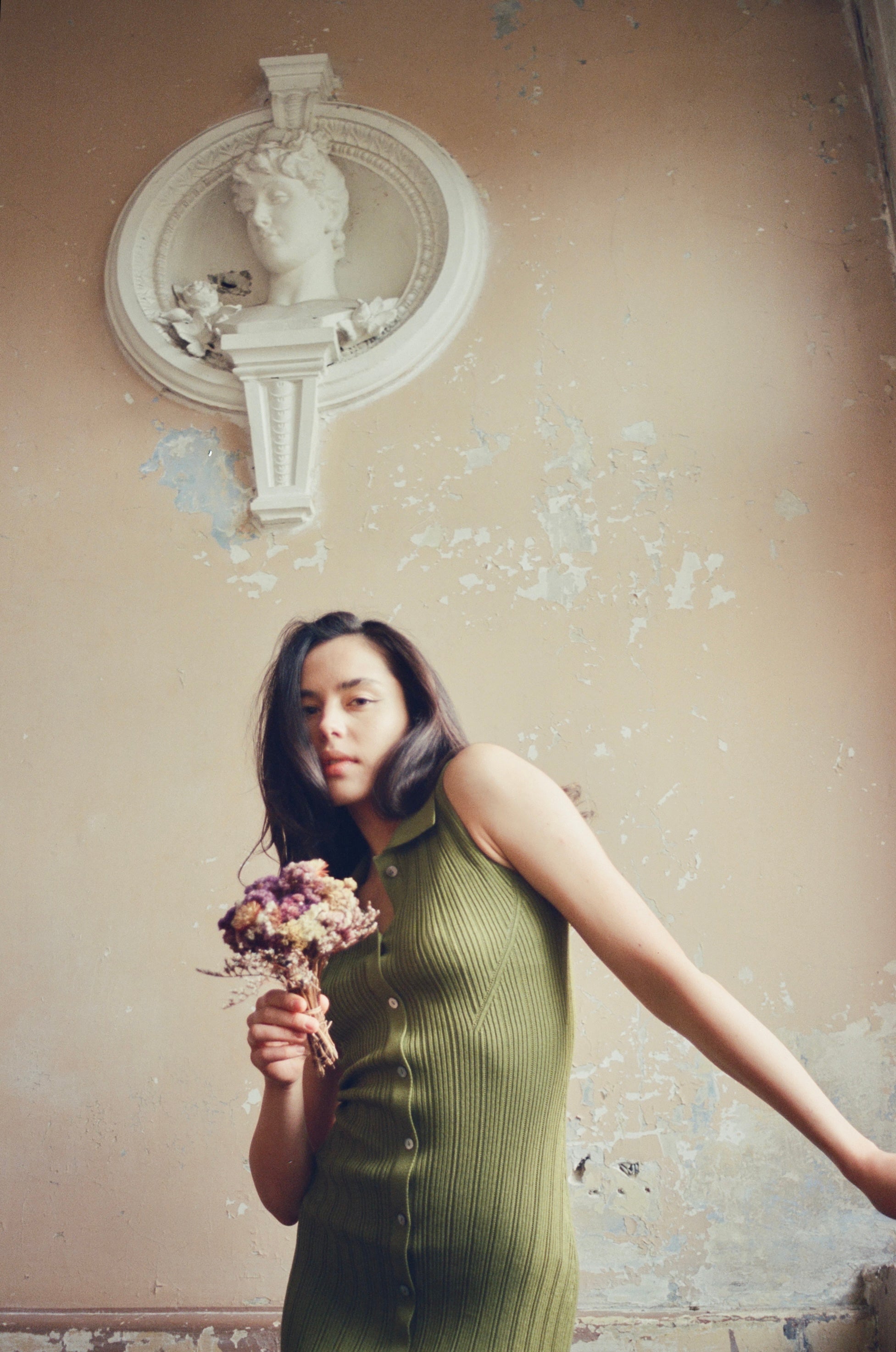 hello ronron | Joan Dress Olive | Button down collar pointelle knit maxi dress | DR027-OLV